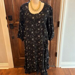 B. Hadikusumo 100% Linen Black/White Dress